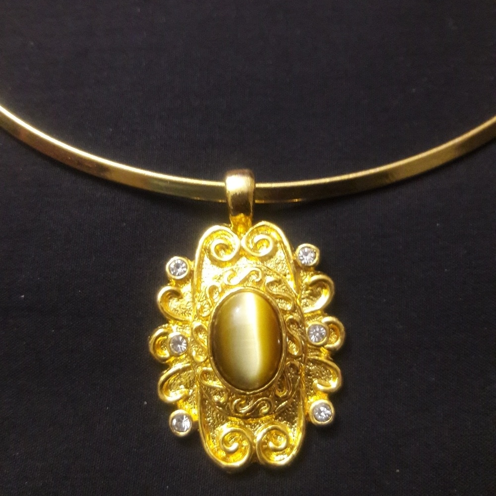 Golden Necklace w/ Cz stones